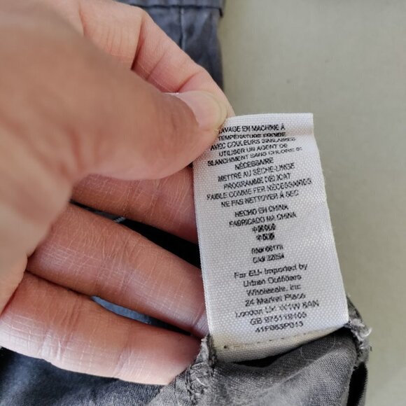 Free People High-Rise 2 Button Mini Shorts Size 6 Women Gray - Picture 8 of 10